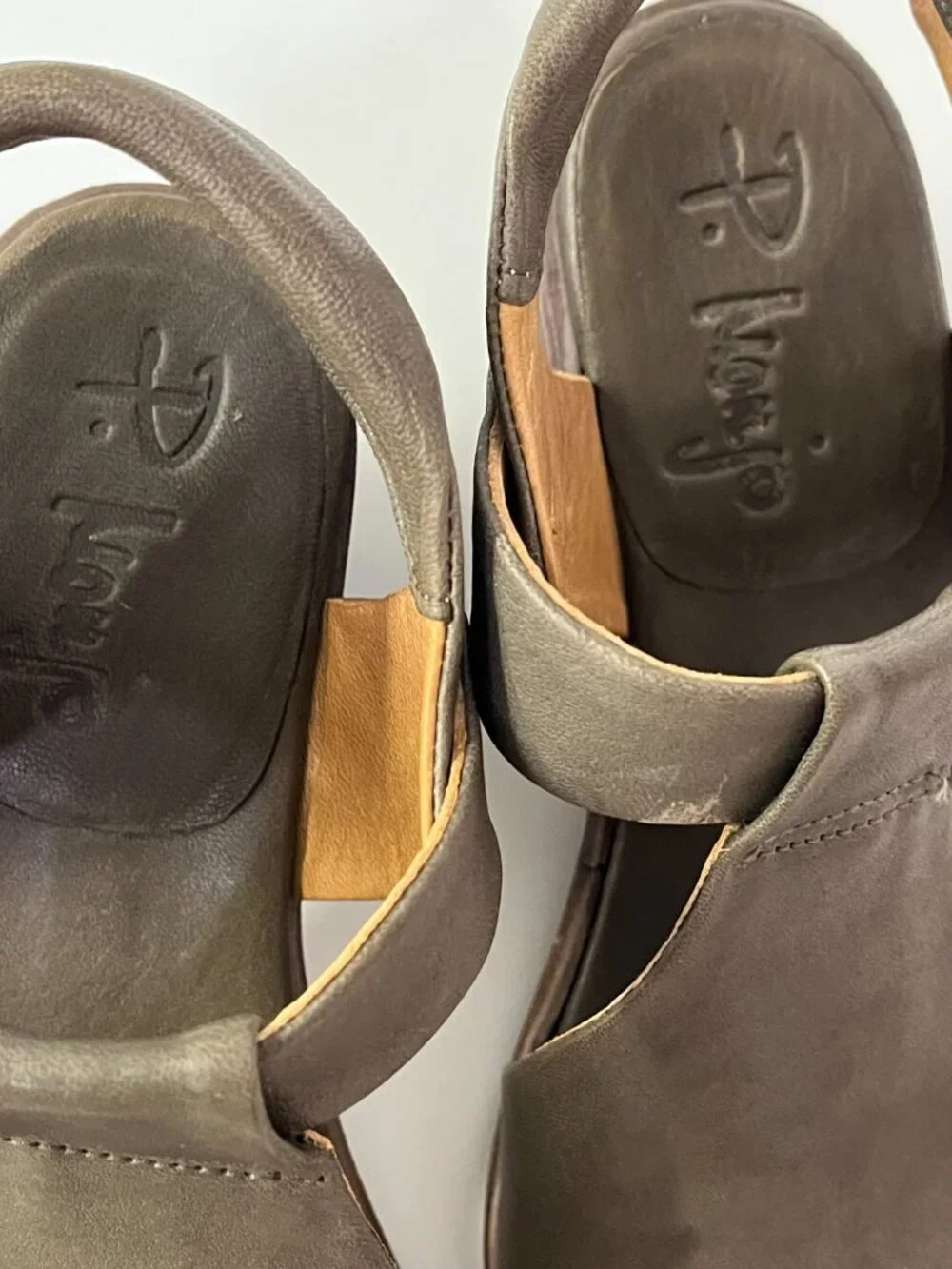 P. Monjo P748 Sandals Open Toed Leather Grey Green Wide T Strap Block Heel W37.5